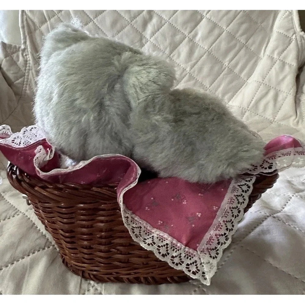 vtg Avon Country Kittens in Basket musical gray cats plush kitties‎ music works